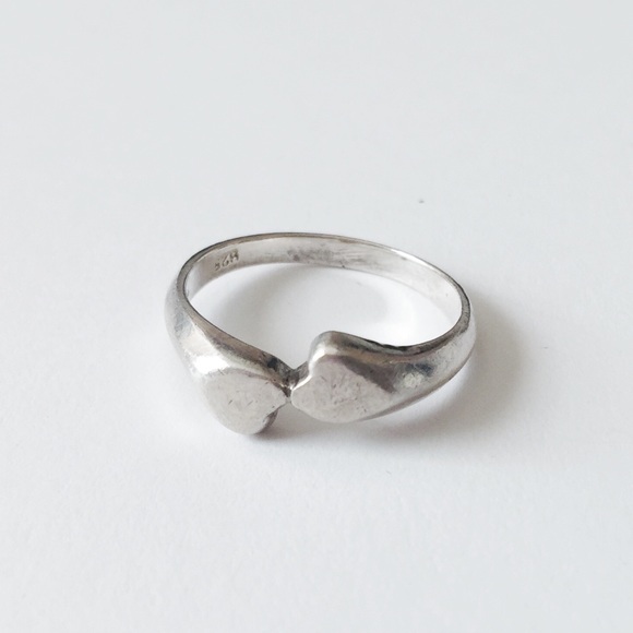 VINTAGE sterling silver double facing heart ring - Picture 2 of 8